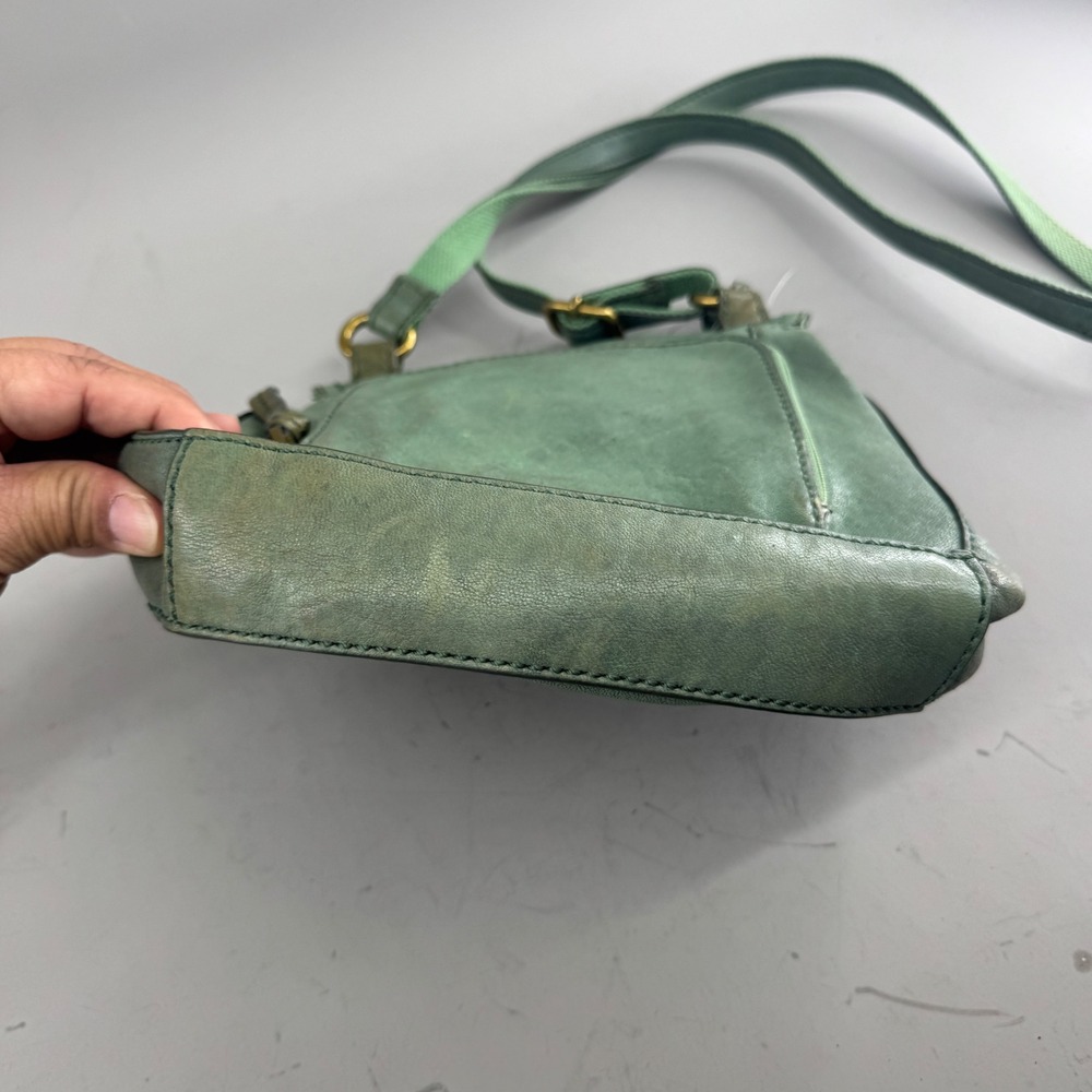 Fossil Women Lamb Leather Crossbody Bag Turnlock Key Charm Sage Green 7091 - Picture 4 of 11